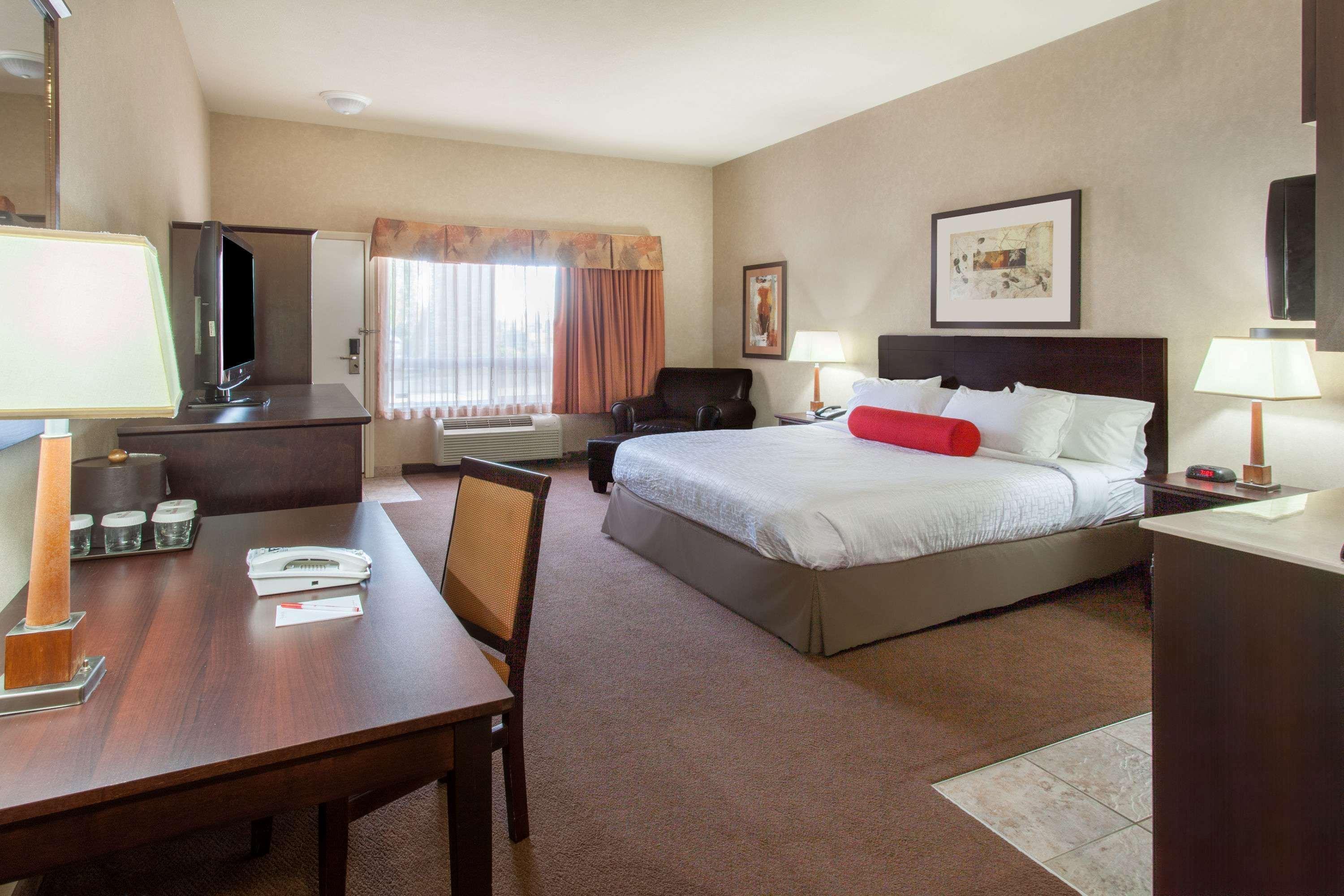 Ramada By Wyndham 3*