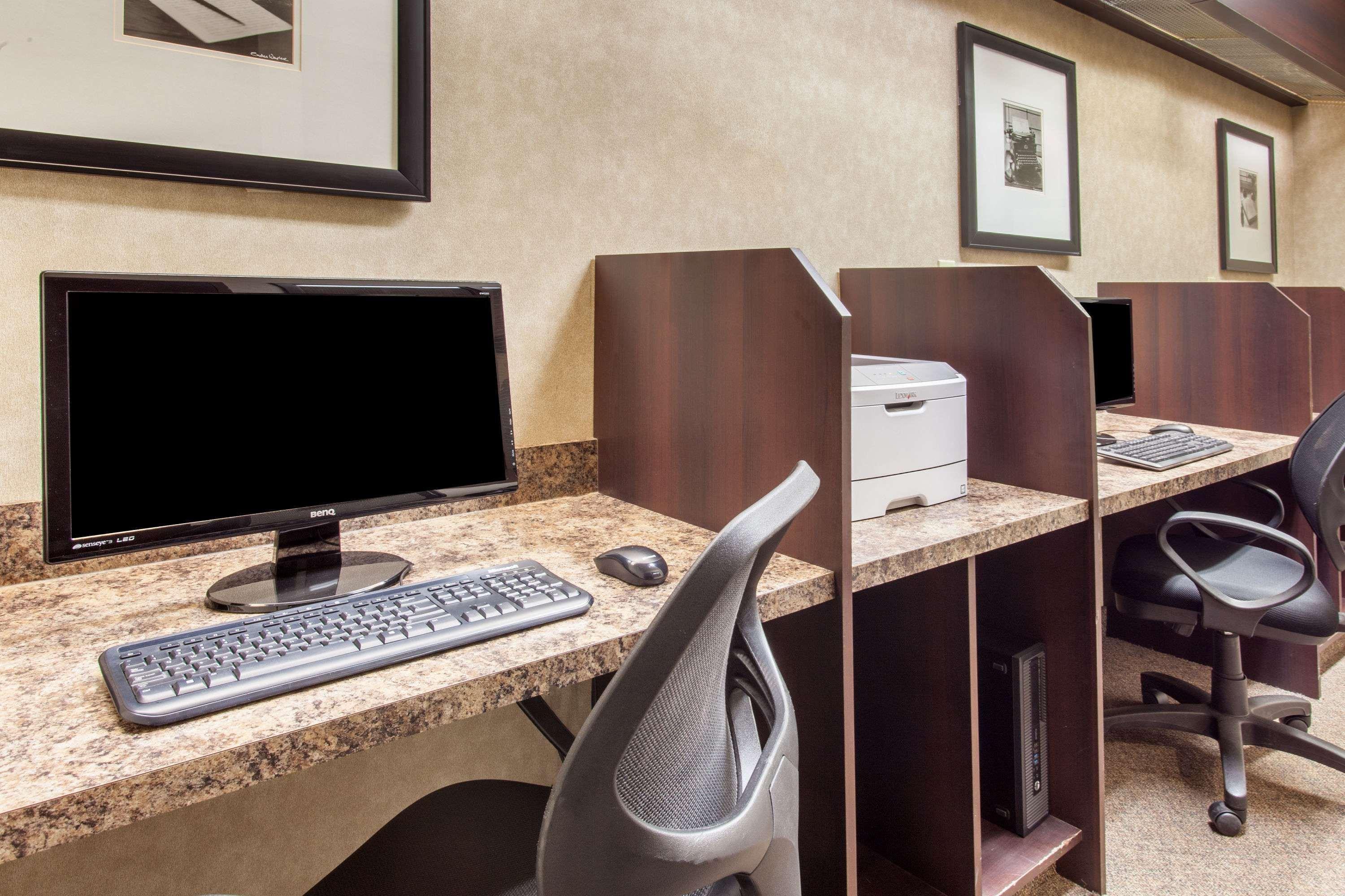 Ramada By Wyndham 3*